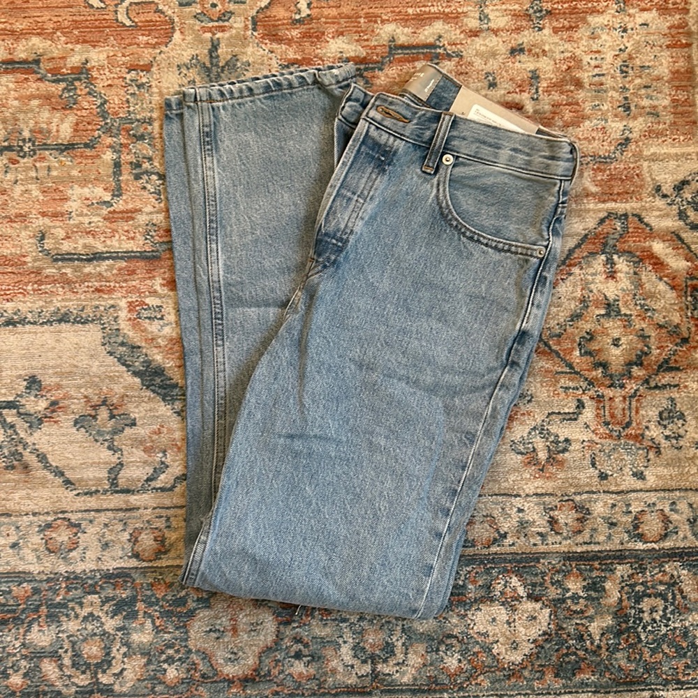 Everlane 90’s Cheeky Jean